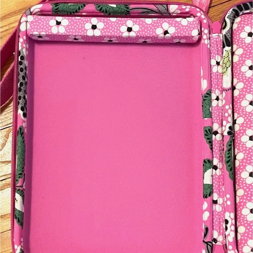 Vera Bradley Priscilla Tablet Case iPad Kindle E-Reader Carrying Case Retired